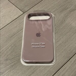 Apple iPhone 17 Air Silicone Case - Lavender